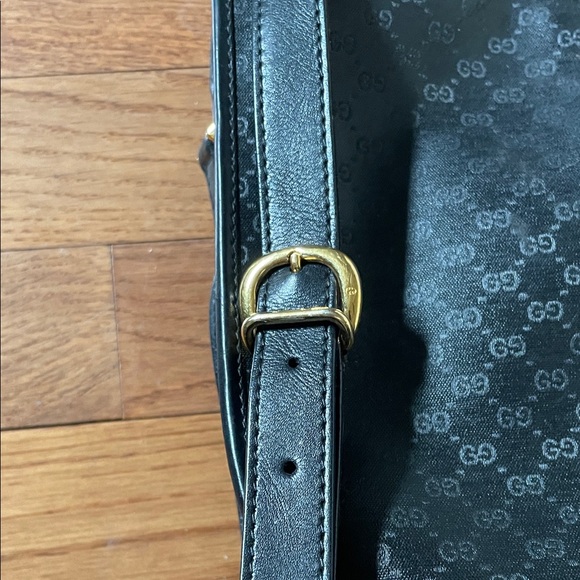 Authentic Gucci Black Logo Shoulder Bag - Picture 3 of 15
